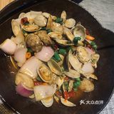 份量很足,味道不错,环境也挺好,难怪这个不太大的地方