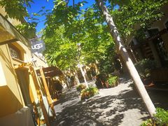 -马德里拉斯咯扎斯购物村