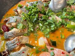 -老刘生态大鱼坊铁锅炖鱼(赛马场店)