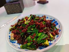 大蒜叶炒腊牛肉-文和友老长沙龙虾馆(化龙池店)