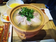 砂锅白肉-左邻右舍褡裢火烧(石榴园店)
