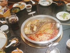 -沸炉重庆老火锅(军事博物馆店)