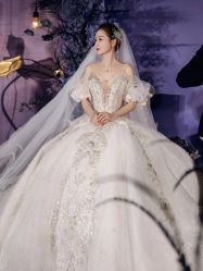 -伯瓷皇后婚纱艺术空间