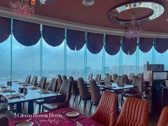 -荣誉国际酒店-云顶旋转餐厅