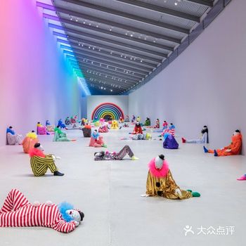 睡觉，吃饭，梦想，打哈欠，味道，哭笑，爱，希望等等