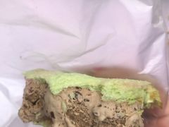 -詹爷爷乌节路街头冰淇淋