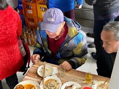 -宝瑞门钉肉饼店