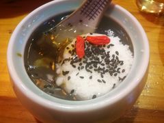 -野山舂·贵州现舂酸汤火锅(鸿通城店)