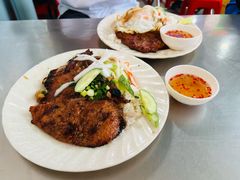 -Cơm Tấm Ba Ghiền