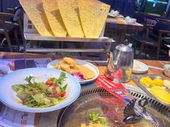 -山河屯铁锅炖·非遗东北菜(南山店)
