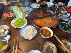 -萍姐火锅·公路夜市(武汉首店)