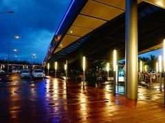 -西沃古尔·拉姆古兰爵士国际机场