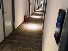 -Zsmart智尚酒店(上海轻纺市场定边路地铁站店)