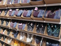 -唯品会(北京国瑞城店)