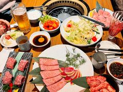 -炼火烤肉店