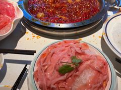 -茅草房·河畔园林火锅