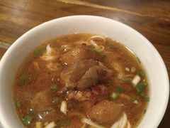 -矮子粉店1985·长沙米粉(湘春路店)