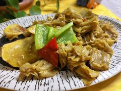 -天天向上素食餐厅(五台山店)