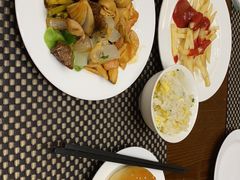 -山明水秀大饭店