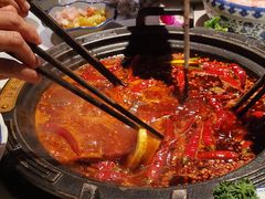 -爱你您·自家鱼塘·活水喷泉鱼火锅(八里店)