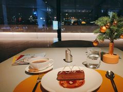 靠窗位-璞渼咖啡 ROOF P.M. Café(浦东美术馆店)