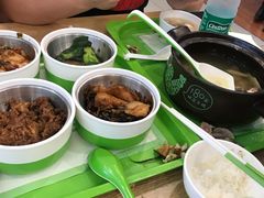 -老乡鸡(武汉中南梅苑小区地铁站店)