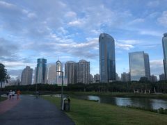 -万绿园