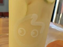 厚椰椰牛油果-CoCo都可(中华广场店)