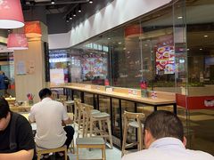 -魔都三兄弟酸辣粉·蘸卤炸串(虹桥万科店)