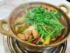 -渝君重庆火锅(嘉宾路店)