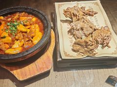 -东口码头·烧鸽子·鱼头泡饼·地方菜(金鹰悦城店)