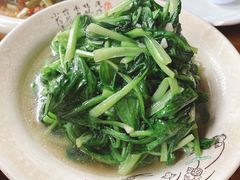 -贺记湘菜馆(东体育会路店)