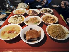 -蓝田九大碗民俗食府(蓝田店)