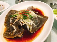 -八府香鸭·啫啫煲(华山路店)