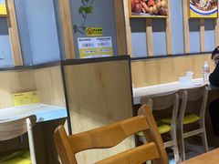 -傻根大肉面(三美店)