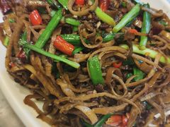 -蔼若春.传承三十年云南菜(金碧公园店)