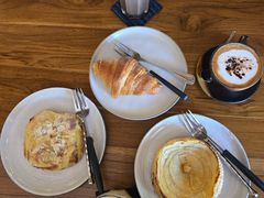 -Le Banneton Café French Bakery