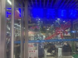 -阿兵荣辉美容理发有限公司
