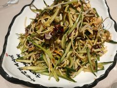 -老码头黑皮肘子锅包肉(赣水路店)