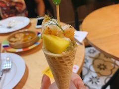 牛油果鲜虾筒-tapas by dos cielos西班牙餐厅(重庆光环购物公园店)