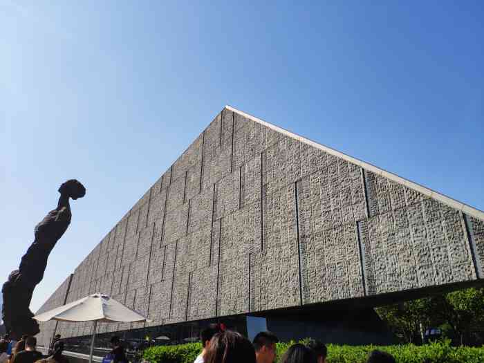 大屠杀死难同胞丛葬地江东门丛葬地