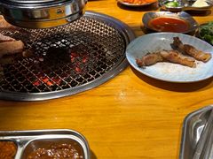 -唯成•韩国炭火烤肉 유성고기