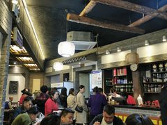 大堂-王明古法砂锅居(开化寺店)