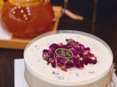 玫瑰荔枝戚风芝士-PETIT PARIS 小巴黎(凯德1818店)