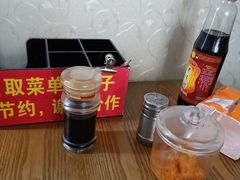 餐具摆设-老周记茶点