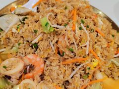 -覃记海鲜美食餐厅