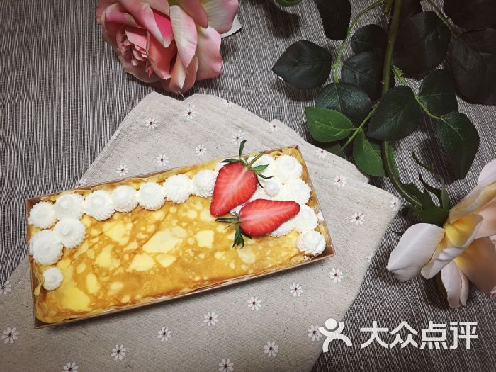 草莓千层盒子