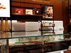 面包甜点陈列柜-Laderach 莱德拉(上海环贸iapm店)