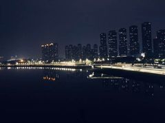 -南京眼步行桥
