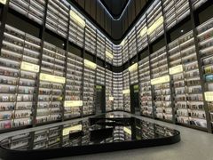 -上海虹桥中心爱琴海亚朵S酒店